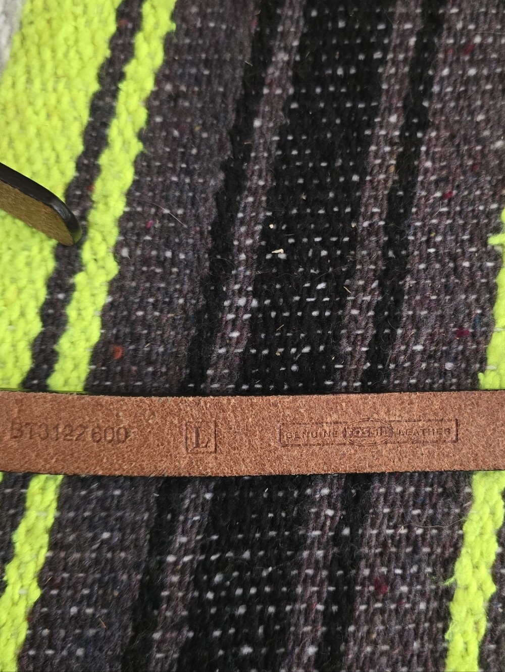 Fossil Red Brown Leather Narrow Belt with Black Buckle Size:L - Picture 2 of 7